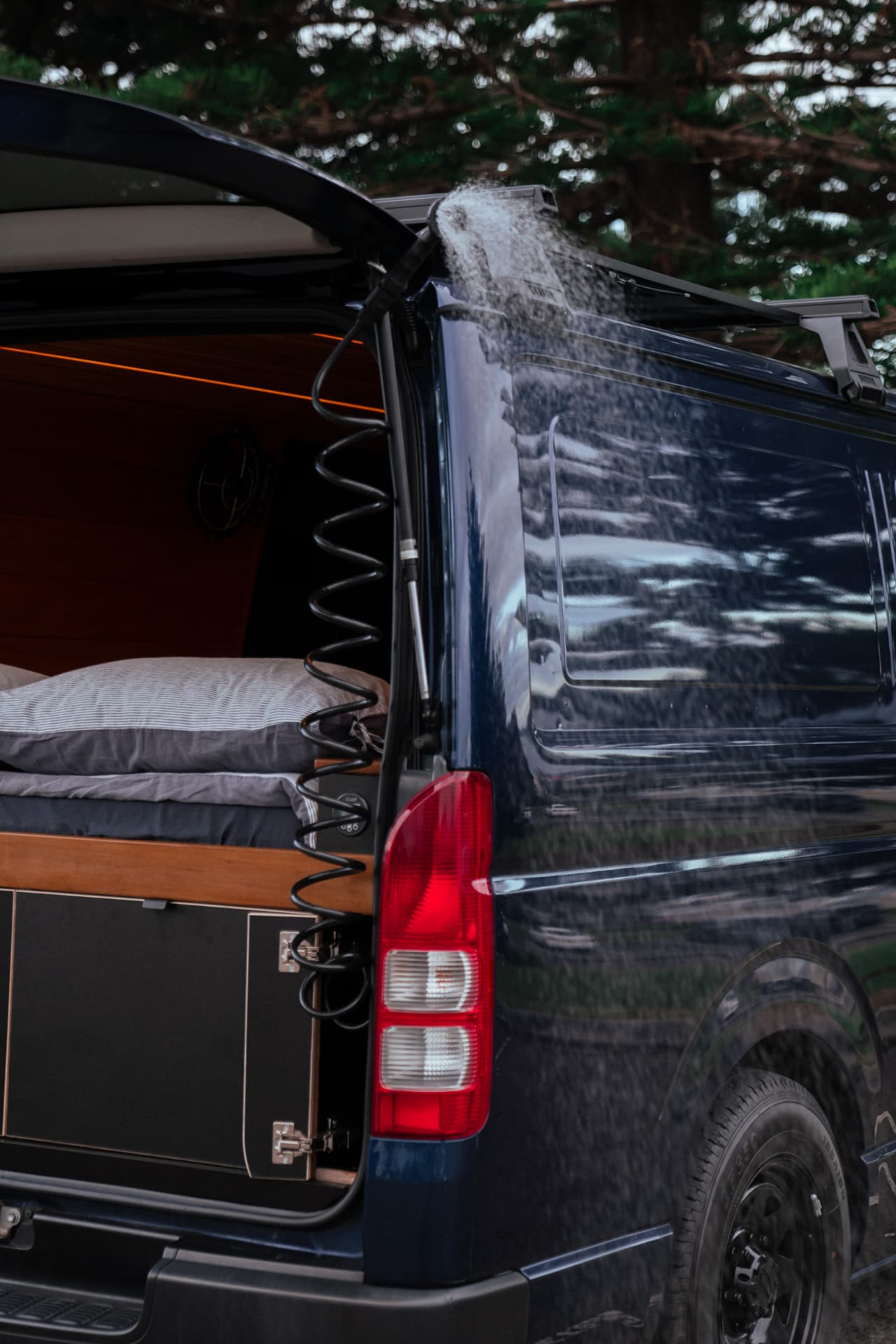Hiace 200 Series — Rear open, shower running