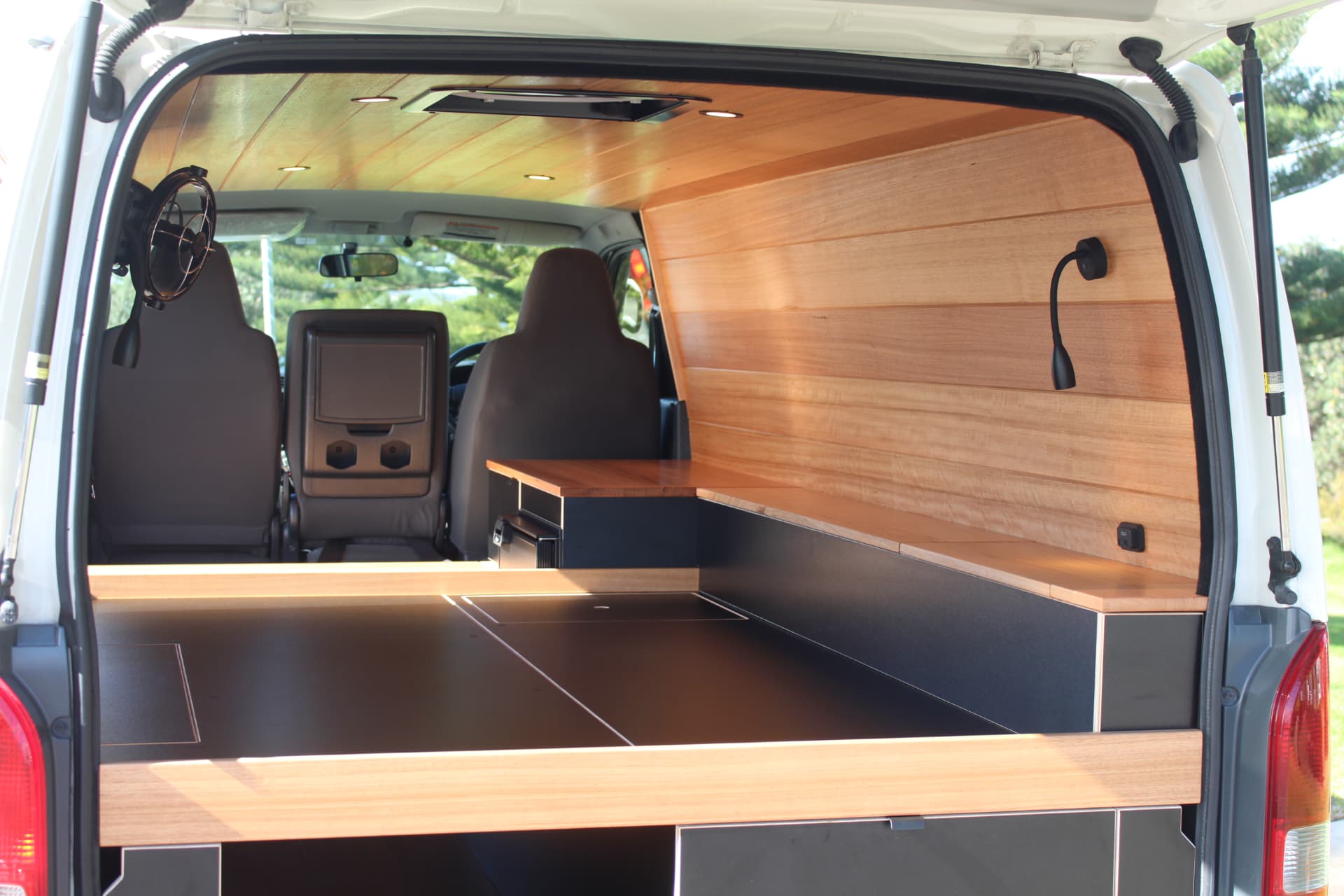 Hiace 200 Series Weekender custom fitout